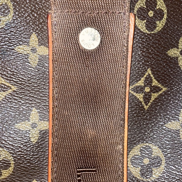 Louis Vuitton Signature Print Large Canvas Tote - Picture 9 of 10